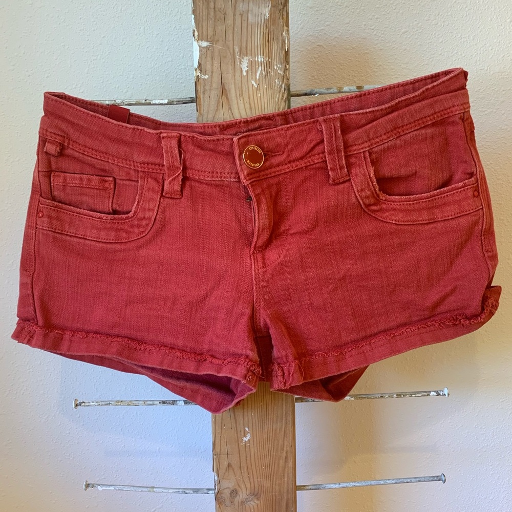 STS Blue red shorts